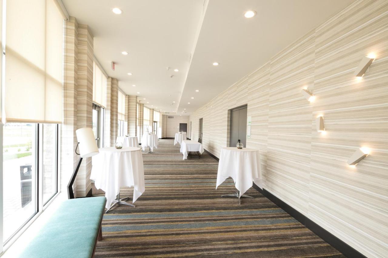 Holiday Inn & Suites Detroit - Troy By Ihg Dış mekan fotoğraf