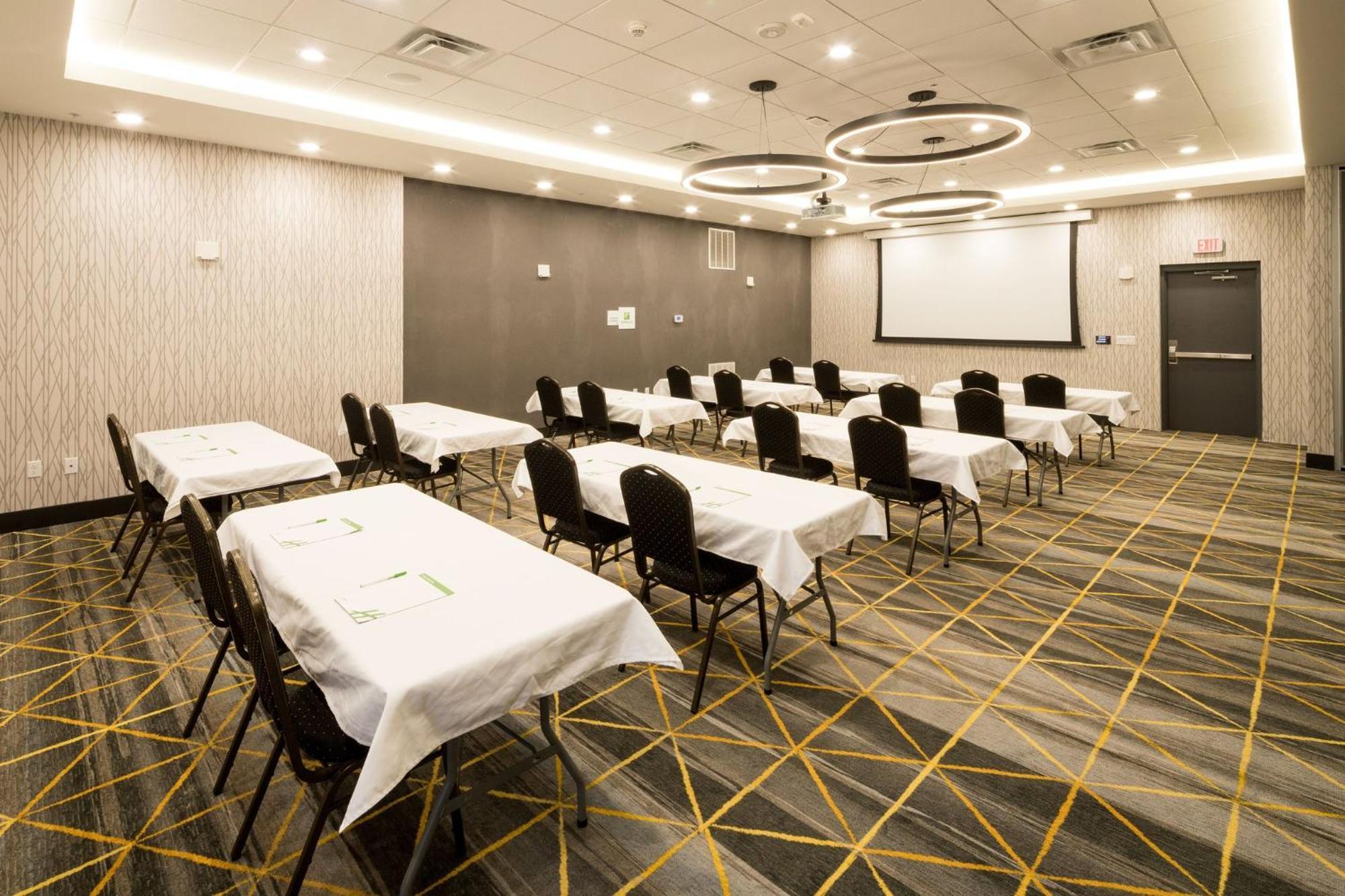Holiday Inn & Suites Detroit - Troy By Ihg Dış mekan fotoğraf