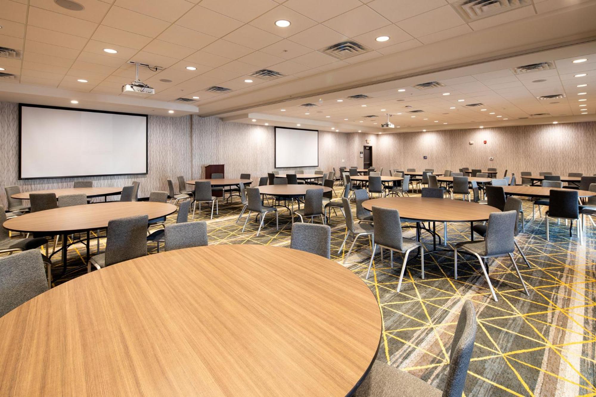 Holiday Inn & Suites Detroit - Troy By Ihg Dış mekan fotoğraf